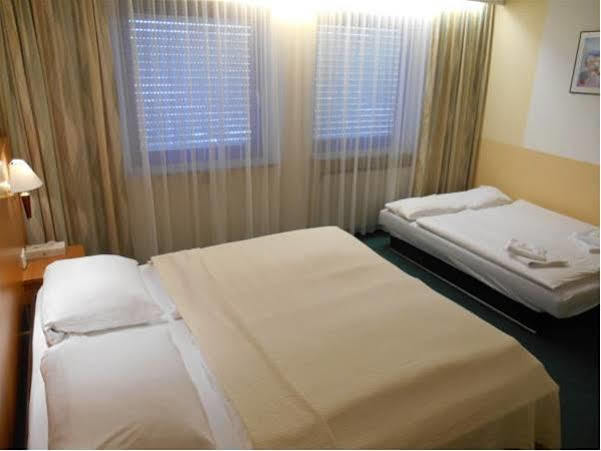 Hotel Langwasser Messe Nichtraucherhotel Nuremberg