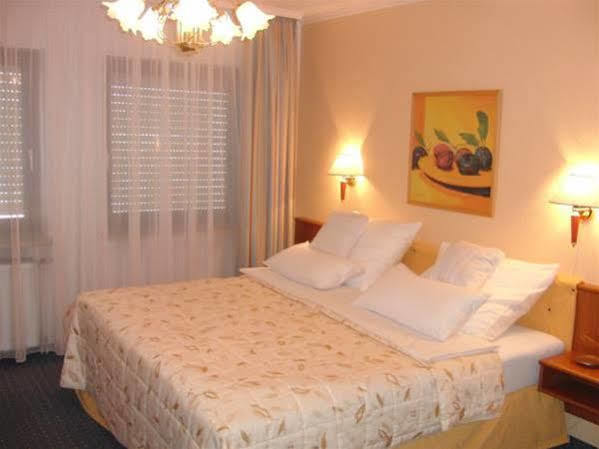 Langwasser Messe Nichtraucherhotel Hotel 3*