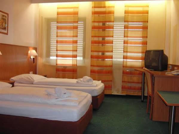 Hotel Langwasser Messe Nichtraucherhotel 3*